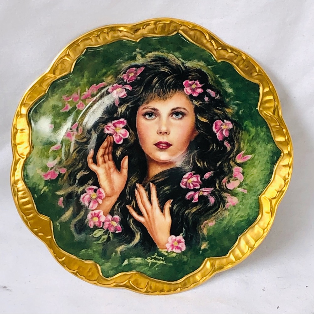 1982 Plate Symphony of Roses Collection Wild Irish Rose by Pickard Signed